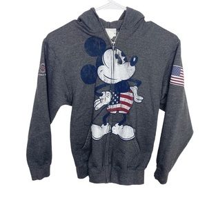 Disney Parks Epcot sweatshirt child youth large Mickey Mouse